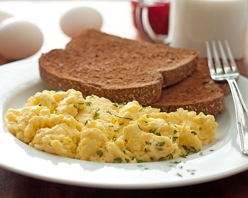 朝食のために美味しいものを作るには？