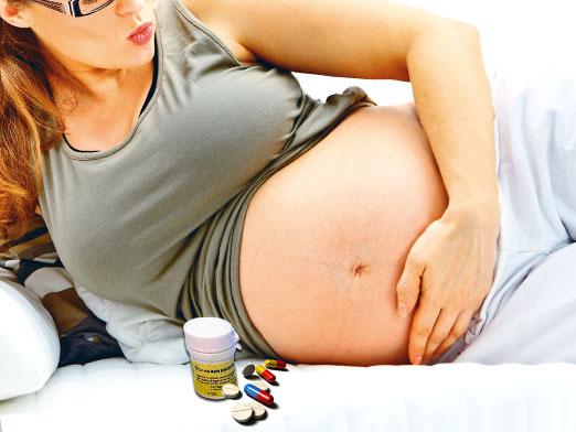 妊娠中に葉酸を飲む方法は？